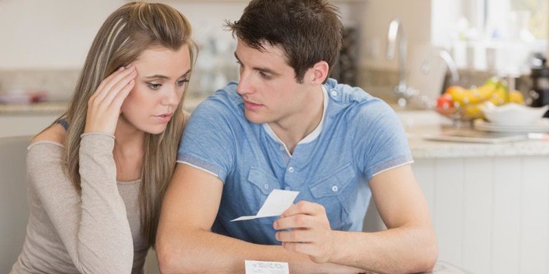 8 Jurus Jitu Keuangan Pasangan yang Menikah Muda di Usia 20an